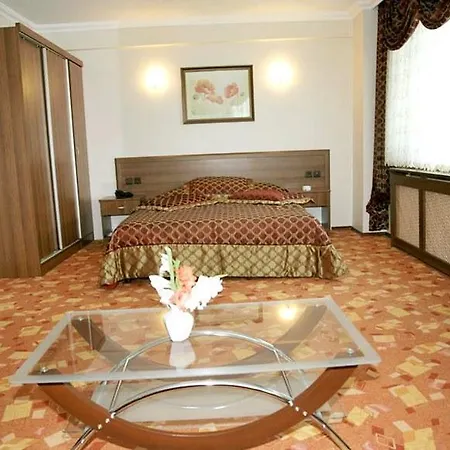 Yelkenkaya 盖布泽