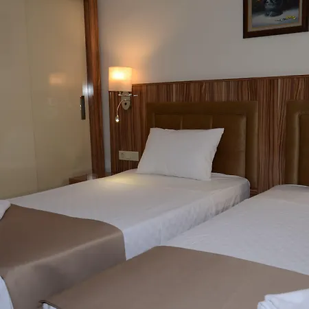 Yelkenkaya Γκέμπτζε